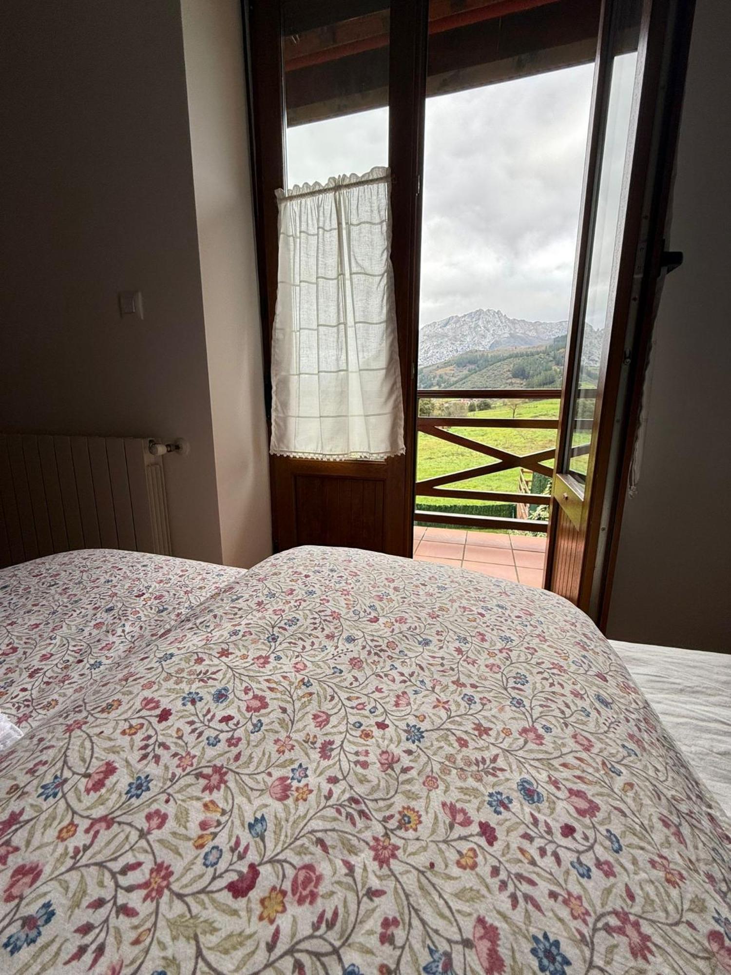 Chalet Turistico La Jenduda Охедо Экстерьер фото